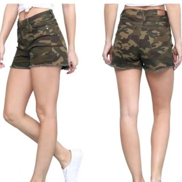 Judy Blue Pants - Judy Blue NEW Women's High Rise Camo Denim Jean Stretch Shorts Size L
